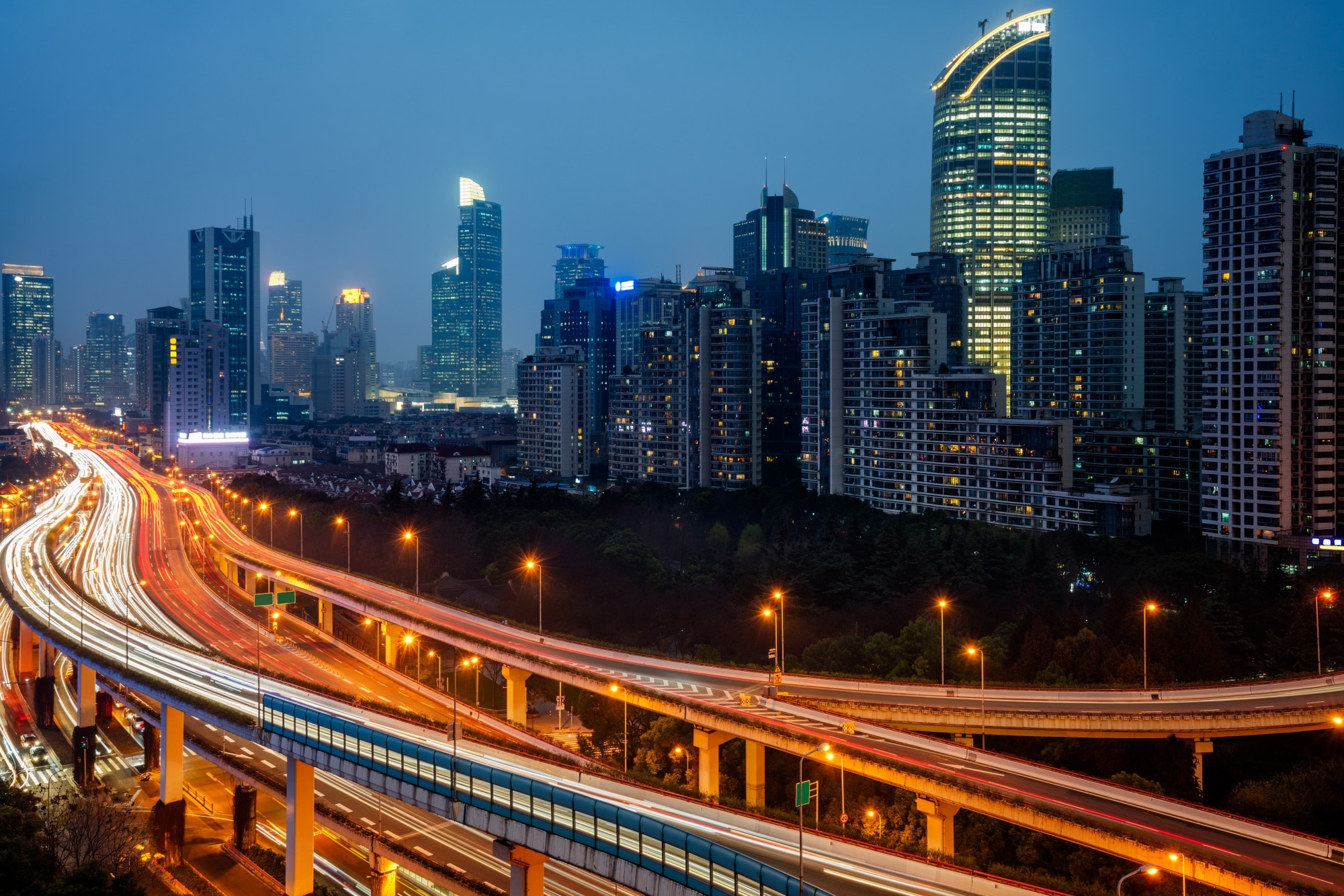 Early-Stage Real Estate Investments in Bangalore: Market Insights & Opportunities with Amro Capital